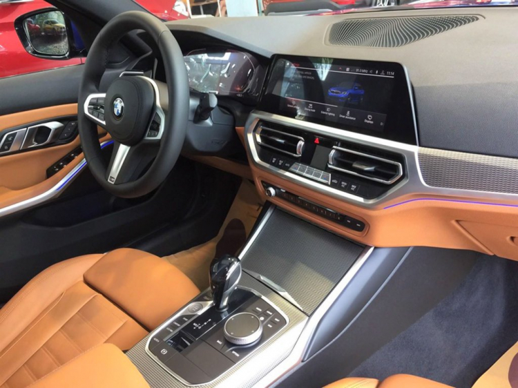 BMW 330i M Sport có giá 2,379 tỷ đồng; cao hơn C300 AMG gần 500 triệu BMW 330i M Sport có giá 2,379 tỷ đồng; cao hơn C300 AMG gần 500 triệu