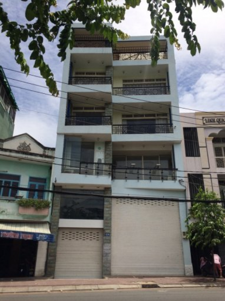 Cần bán gấp tòa nhà đường Trường Sa Quận Phú Nhuận