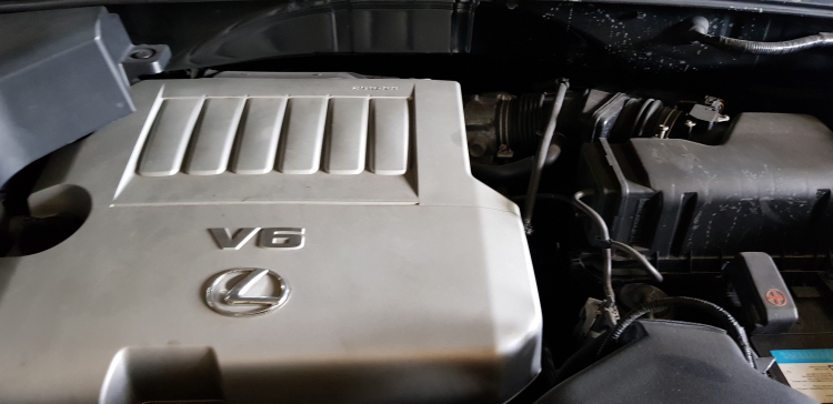 Phân vân chọn mua sedan giữa Mercedes-Benz C 200 và Toyota Camry 2.5Q? Phân vân chọn mua sedan giữa Mercedes-Benz C 200 và Toyota Camry 2.5Q?