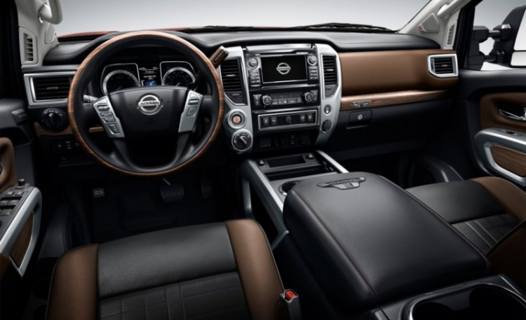 “Gã khổng lồ” Nissan Titan XD lộ diện