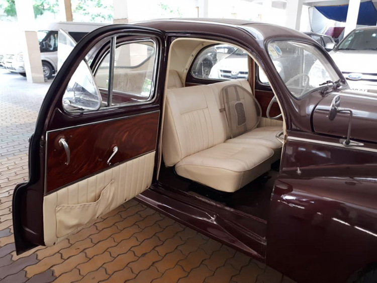 Xế cổ Peugeot 203 hơn 60 tuổi tìm chủ mới với giá 500 triệu đồng Xế cổ Peugeot 203 hơn 60 tuổi tìm chủ mới với giá 500 triệu đồng