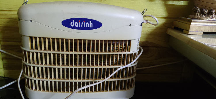 MÁY ĐUỔI MUỖI