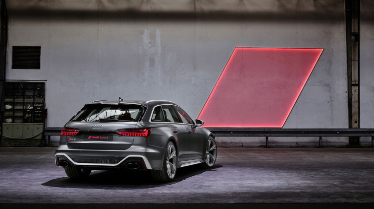 Audi RS6 Avant lần đầu ra mắt tại Mỹ, kỷ niệm 25 năm thương hiệu RS