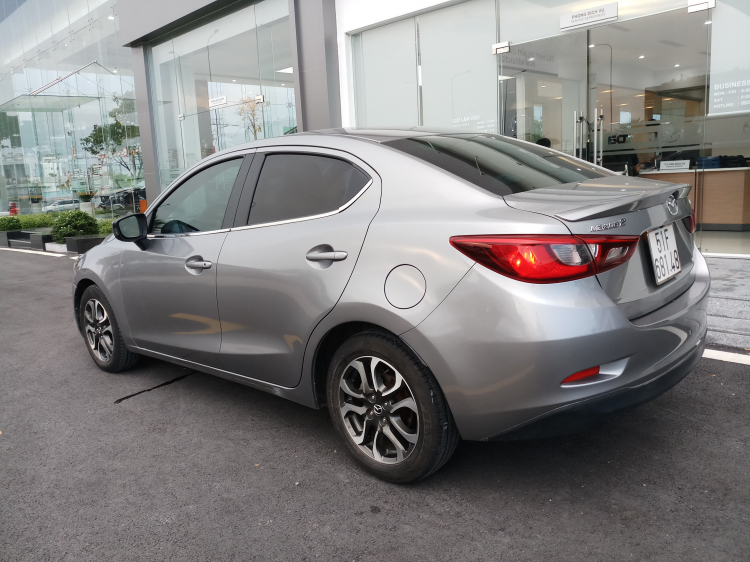 Bán xe Mazda 2 sedan màu bạc 2016 số tự động, 470 triệu, thương lượng