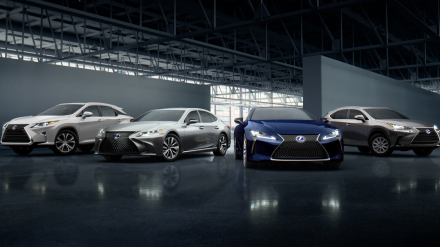 otosaigon-2019-lexus-lineup.jpg