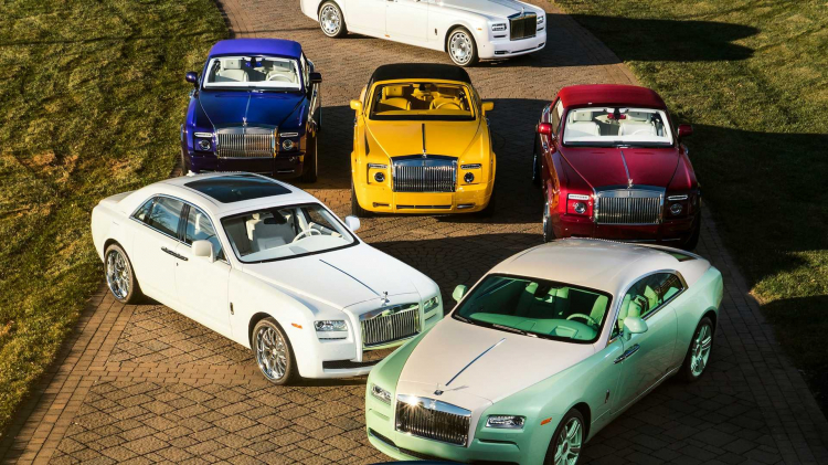 Chân dung đại gia mua 10 chiếc Rolls-Royce mang tên mình