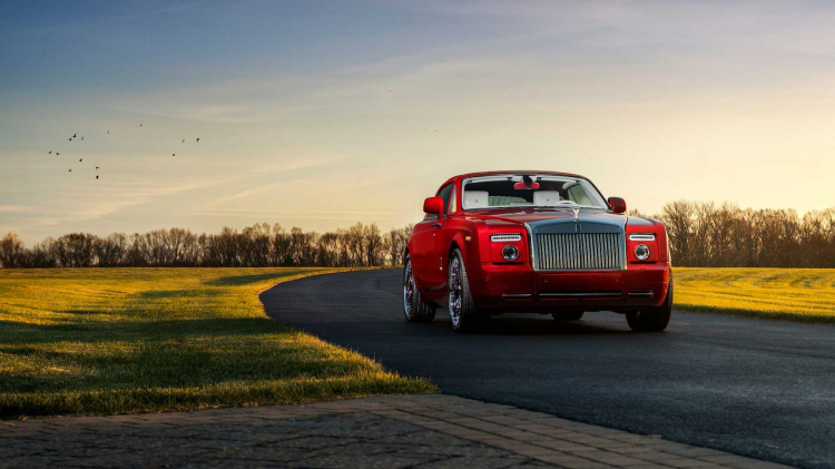 Chân dung đại gia mua 10 chiếc Rolls-Royce mang tên mình