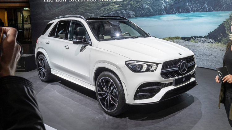 Mercedes-Benz GLE Coupe lộ đèn đuôi trước thềm ra mắt