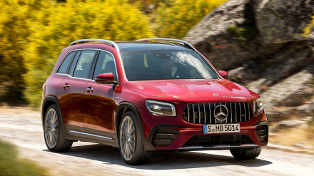 mercedes-amg-glb-35-4matic-2019.jpg