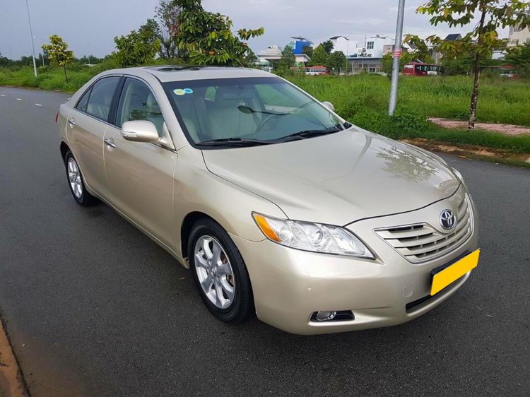 Hơn 10 năm sử dụng, Toyota Camry nhập Mỹ bán lại ngang giá Accent