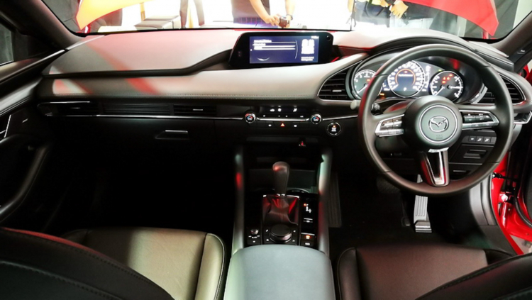Bộ ảnh thực tế Mazda3 thế hệ mới tại Thái Lan: Sedan và hatchback máy 2.0 SkyActiv