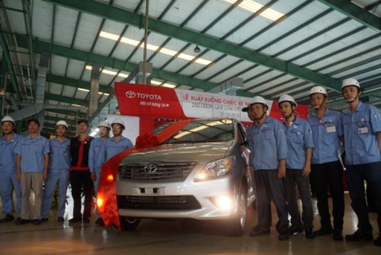 TOYOTA Việt Nam xuất xưởng chiếc xe thứ 250.000