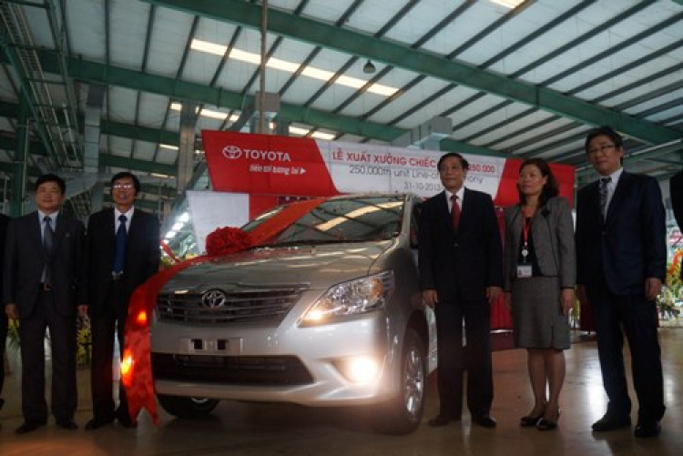 TOYOTA Việt Nam xuất xưởng chiếc xe thứ 250.000