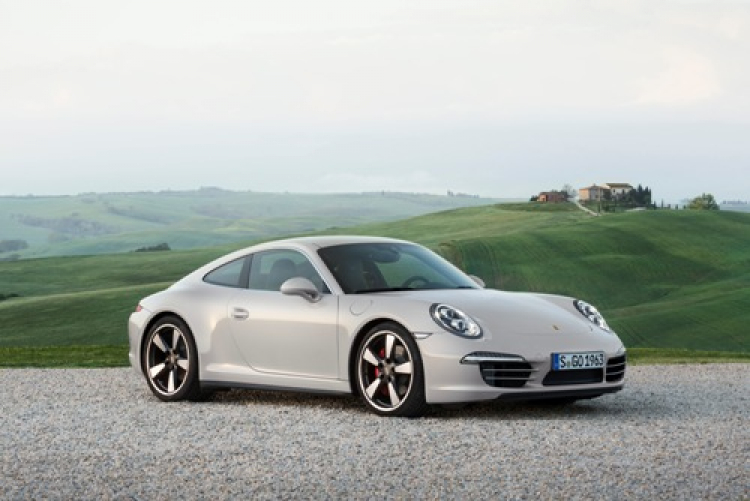 Huyền thoại Porsche 911 kỷ niệm 50 năm ra đời