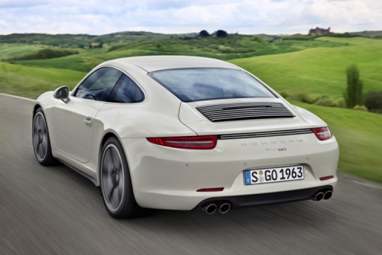 Huyền thoại Porsche 911 kỷ niệm 50 năm ra đời