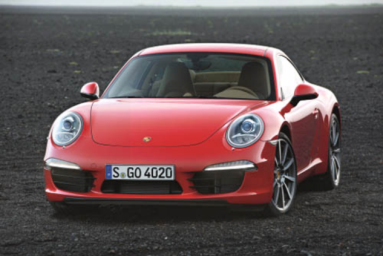 Huyền thoại Porsche 911 kỷ niệm 50 năm ra đời