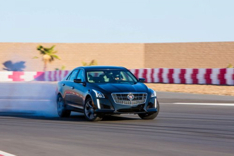 Cadillac CTS đạt danh hiệu xe của năm do tạp chí Motor Trend bình chọn