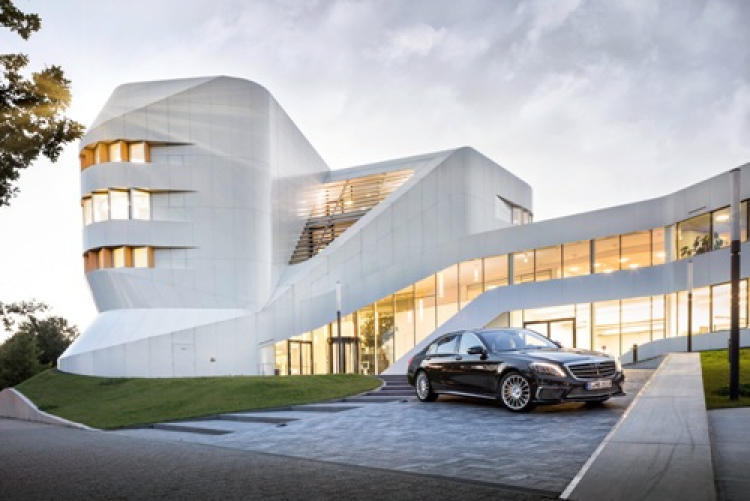 Mercedes-Benz S65 AMG thiết lập chuẩn mực mới của đẳng cấp xe sang