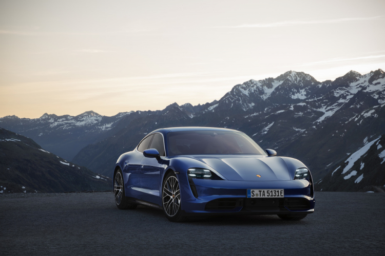 Porsche Taycan 2020 chính thức ra mắt - Porsche gia nhập kỷ nguyên xe điện