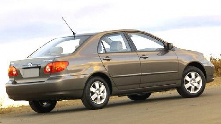 Toyota Corolla 2003 trục trặc lúc khởi động xe