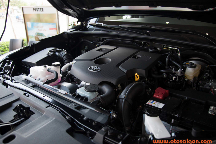 Toyota Hilux giảm giá hơn 30 triệu đồng, thêm phiên bản 1 cầu số sàn mới giá 622 triệu Toyota Hilux giảm giá hơn 30 triệu đồng, thêm phiên bản 1 cầu số sàn mới giá 622 triệu