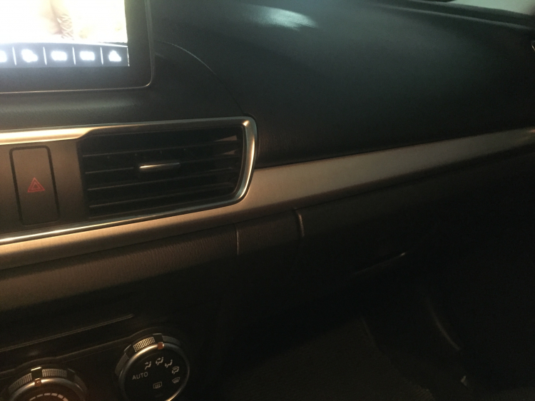 Xin kinh nghiệm cách âm Mazda3 2016 của các bác