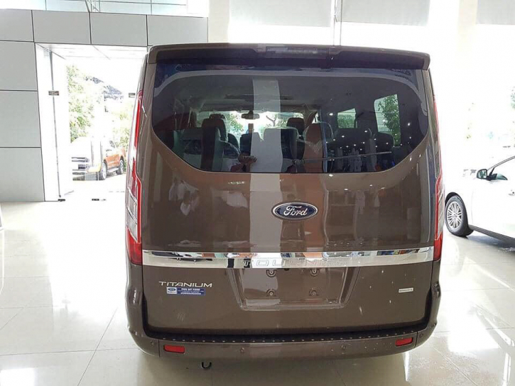 Ford Tourneo chính thức có mặt tại đại lý