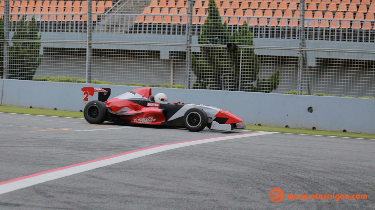 Rèn luyện kỹ năng lái và trải nghiệm xe đua F4 tại Motul Driving Experience 2019