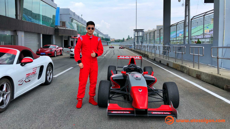 Rèn luyện kỹ năng lái và trải nghiệm xe đua F4 tại Motul Driving Experience 2019