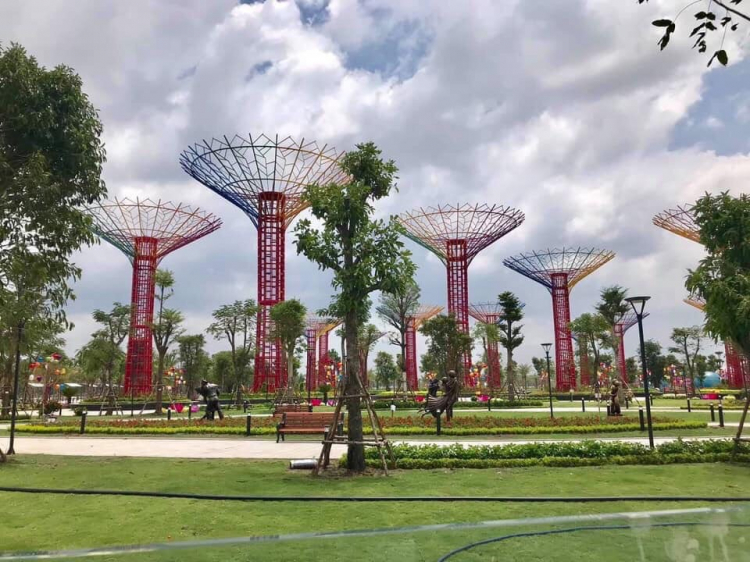 VINHOMES GRAND PARK QUẬN 9 LÀ CÁI “BẪY GẤU” CHO NHỮNG KHÁCH YÊU MÀU HỒNG! VINHOMES GRAND PARK QUẬN 9 LÀ CÁI “BẪY GẤU” CHO NHỮNG KHÁCH YÊU MÀU HỒNG!