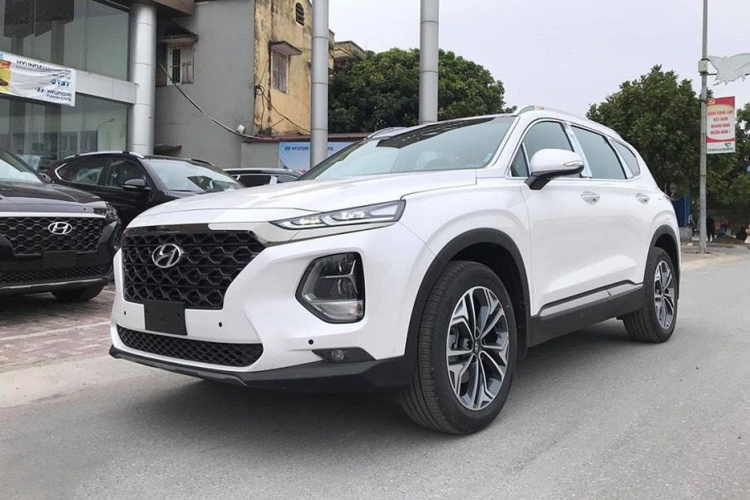 Hyundai Santafe 2019 xe có sẵn không chờ đợi!