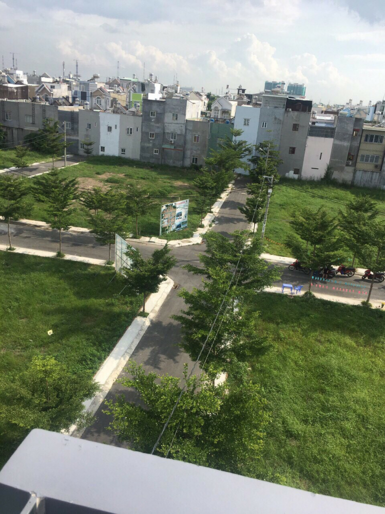 Đất nền ngay thị trấn Nhà Bè, SHR đã có, xd tự do giờ mua để đó được ko các bác Đất nền ngay thị trấn Nhà Bè, SHR đã có, xd tự do giờ mua để đó được ko các bác