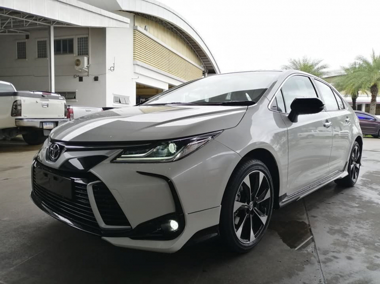 Xem trước Toyota Corolla Altis và Mazda3 thế hệ mới Xem trước Toyota Corolla Altis và Mazda3 thế hệ mới