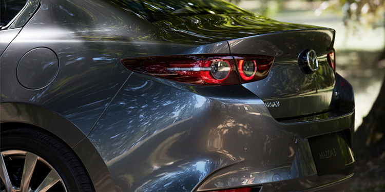 Mazda3 thế hệ mới ra mắt tại Thái Lan; máy 2.0L giá từ 737 triệu đồng