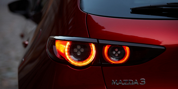 Mazda3 thế hệ mới ra mắt tại Thái Lan; máy 2.0L giá từ 737 triệu đồng
