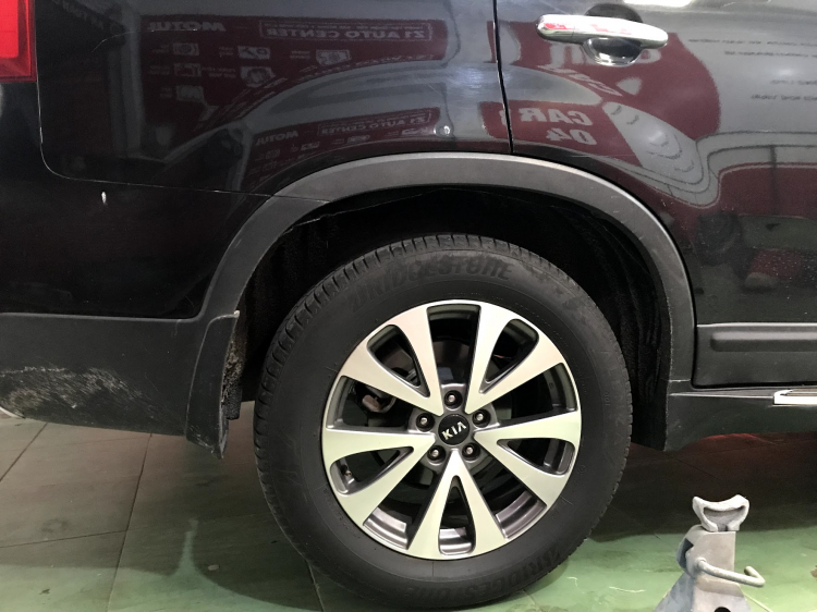 Chia sẻ cách khắc phục lồng vè nỉ trong hộc bánh không còn bị xệ, bị rách. Chia sẻ cách khắc phục lồng vè nỉ trong hộc bánh không còn bị xệ, bị rách.