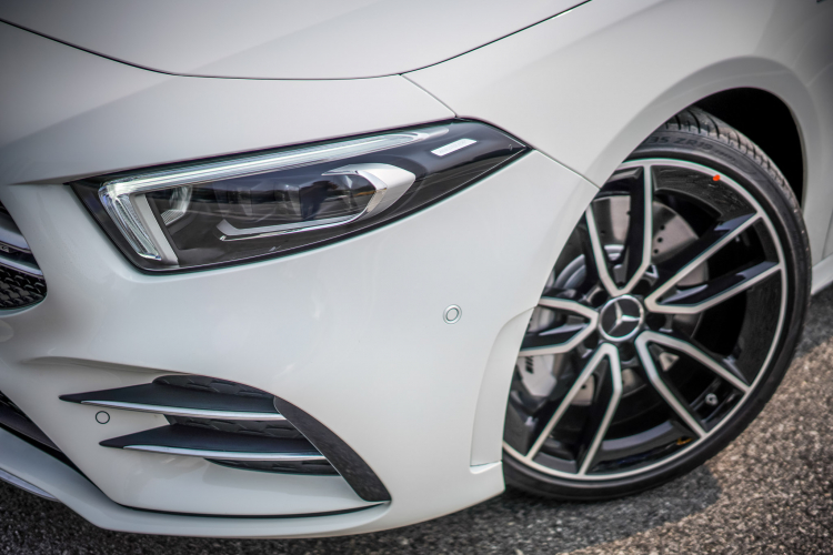Mercedes-AMG A35 4Matic sedan mạnh 306 mã lực có giá 1,9 tỷ đồng tại Malaysia Mercedes-AMG A35 4Matic sedan mạnh 306 mã lực có giá 1,9 tỷ đồng tại Malaysia