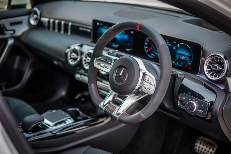 Mercedes-AMG A35 4Matic sedan mạnh 306 mã lực có giá 1,9 tỷ đồng tại Malaysia Mercedes-AMG A35 4Matic sedan mạnh 306 mã lực có giá 1,9 tỷ đồng tại Malaysia