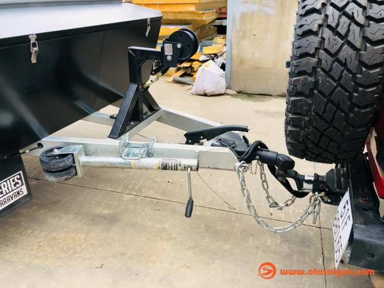Tìm hiểu trailer kéo camper ‘’căn hộ di động’’ Black Series Dominator Tìm hiểu trailer kéo camper ‘’căn hộ di động’’ Black Series Dominator