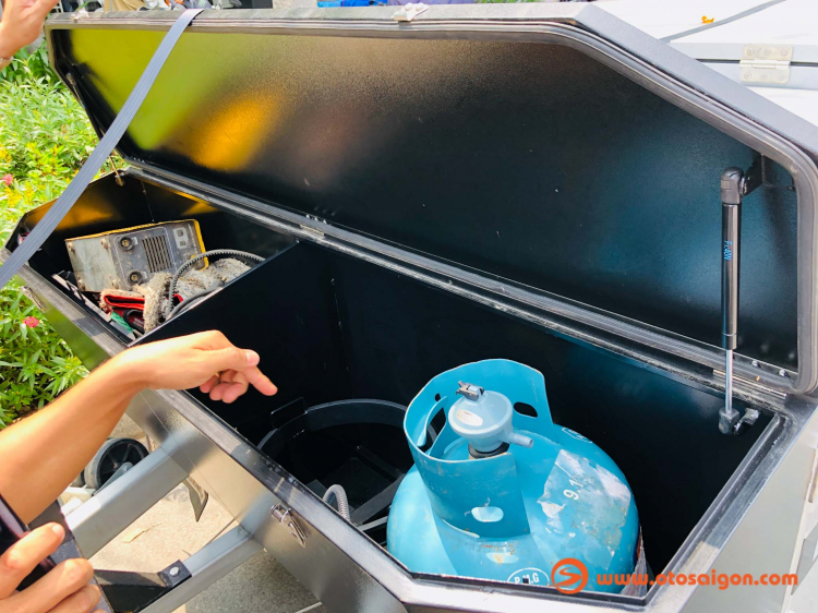 Tìm hiểu trailer kéo camper ‘’căn hộ di động’’ Black Series Dominator Tìm hiểu trailer kéo camper ‘’căn hộ di động’’ Black Series Dominator