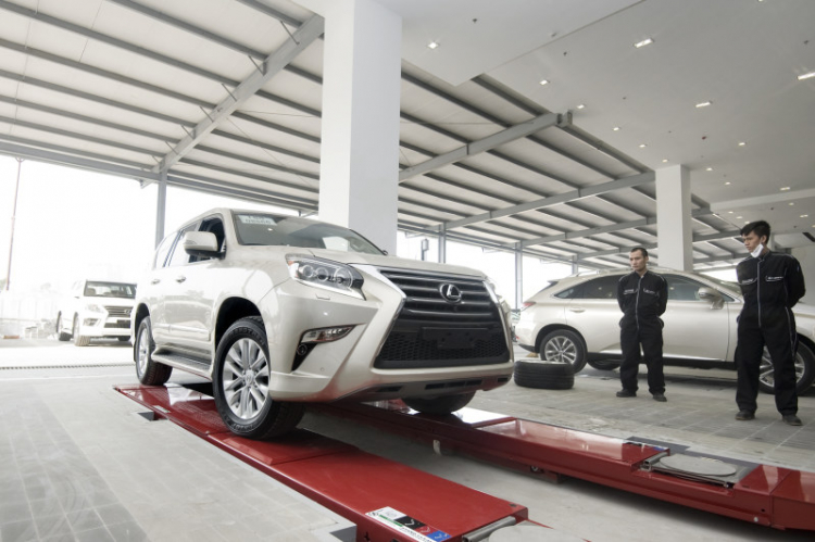 Lexus khai trương showroom tại Hà Nội