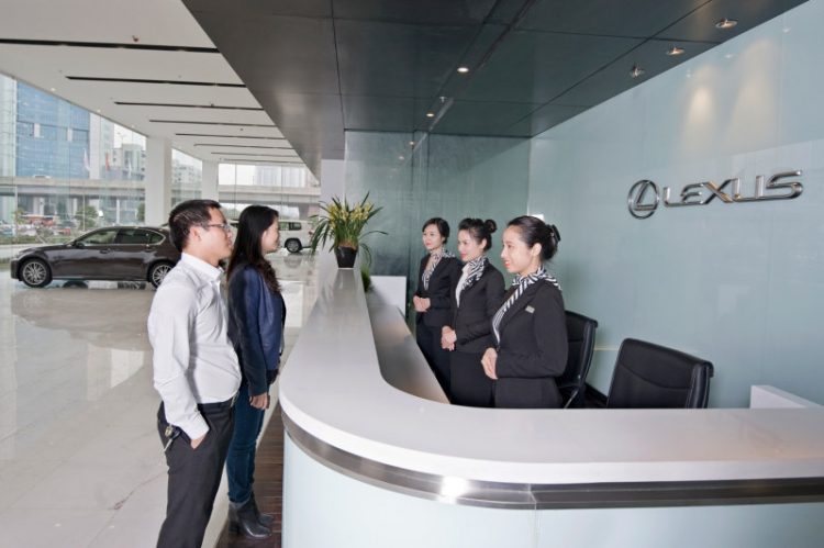 Lexus khai trương showroom tại Hà Nội