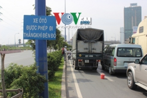 Giao lộ Cát Lái đi sao cho đúng ?!