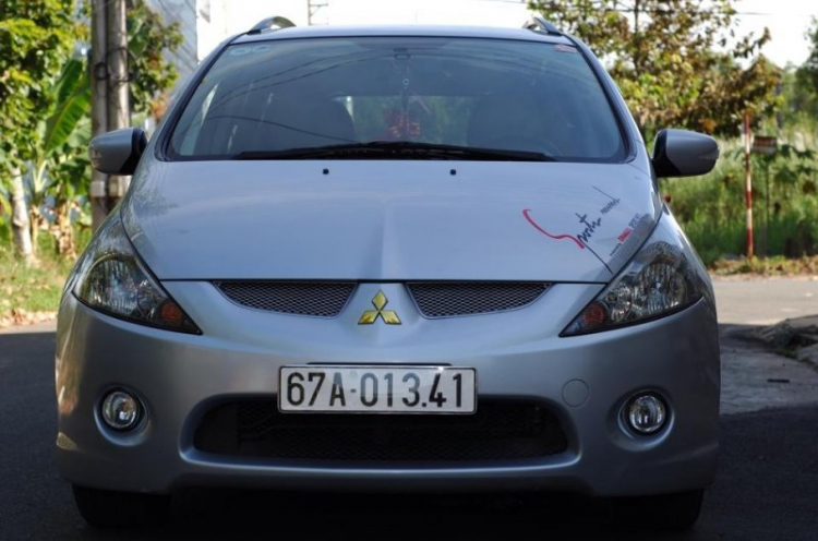 xin tư vấn Mitsubishi Grandis 2005