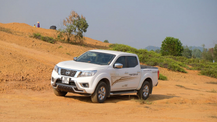 otosaigon-Nissan Navara thể hiện tại Giải Đua xe Ô tô Địa hình VOC 2019 (4).jpg