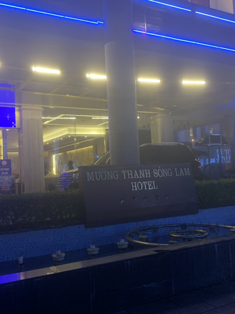 Sài Gòn - Hà Nội : lần đầu làm chuyện ấy Sài Gòn - Hà Nội : lần đầu làm chuyện ấy
