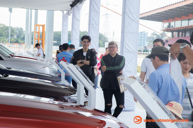 VinFast tổ chức chương trình lái thử xe Lux cùng với chuyên gia quốc tế