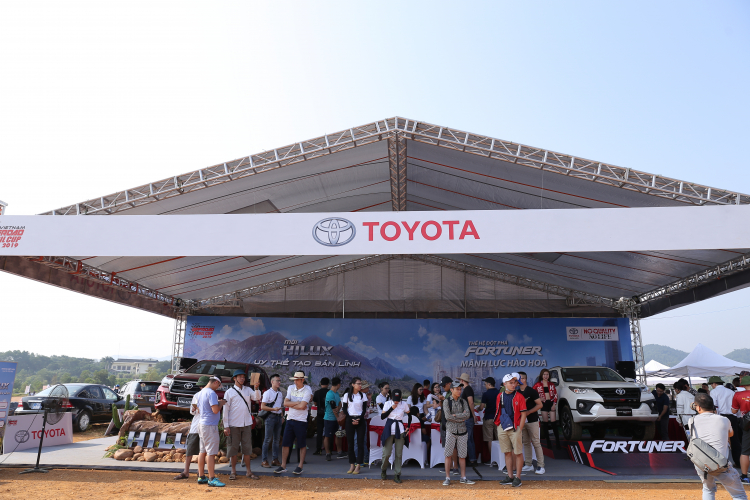 Toyota đã mang đến cho khách hàng những gì tại Giải đua xe ô tô địa hình Việt Nam 2019