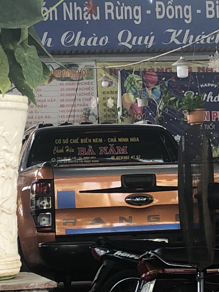 Hỏi quán bán nem lụi Huế ngon ở SG Hỏi quán bán nem lụi Huế ngon ở SG