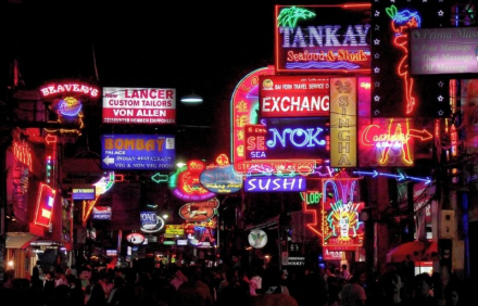 Pattaya-WALKING-STREET.jpg